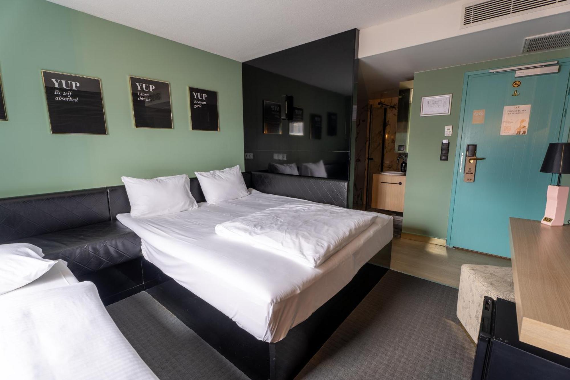 Ibis Styles Hasselt City Centre Екстериор снимка